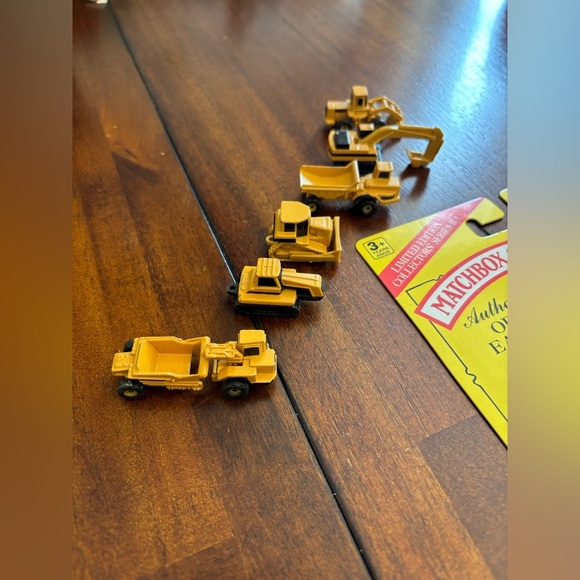 Ertl Die Cast Mini Construction Car Toys 1991 Lot And A Brand New Matchbox - Picture 2 of 15